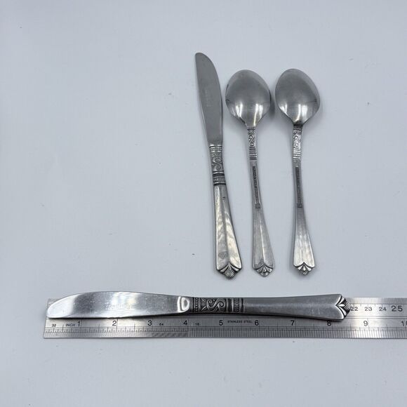4 QTY Orleans Silver ORL31 Stainless Korea Knife Oval Soup Spoon Scroll Fan MCM - Picture 3 of 5